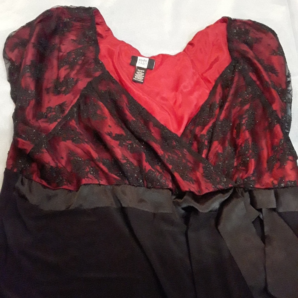 DRESSY TOP - Picture 2 of 2